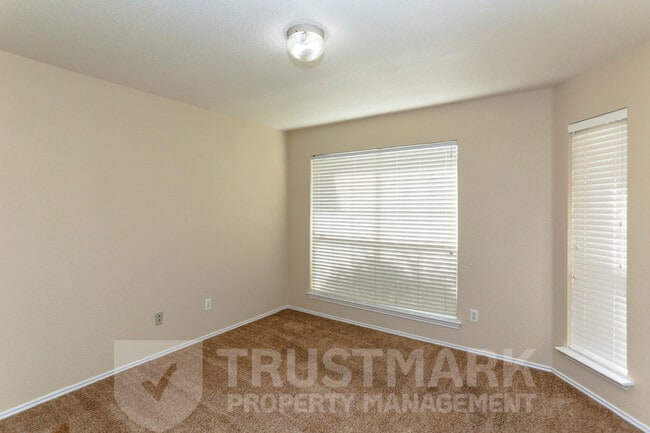 Building Photo - 2115 Wickiup Trail