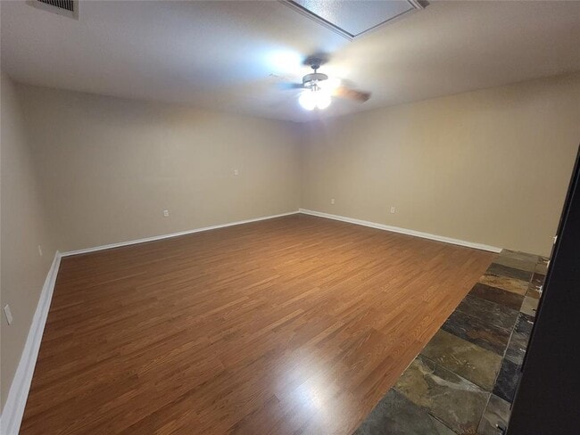 Building Photo - 3307 St Genevieve Dr