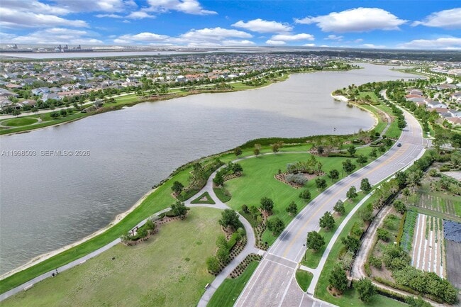 Building Photo - 1368 Haywagon Tr.