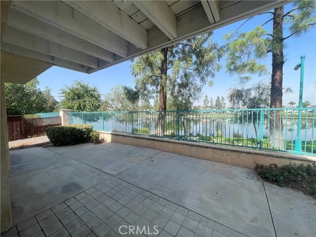Building Photo - 28706 Bridge Water Ln