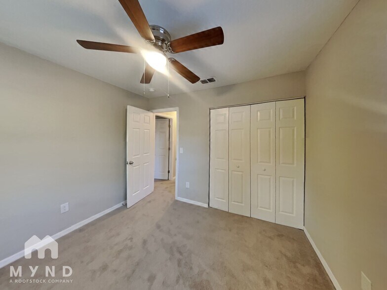 Building Photo - 6245 29th Way N