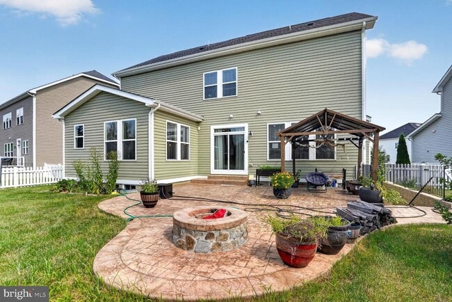 Building Photo - 23631 Glenmallie Ct