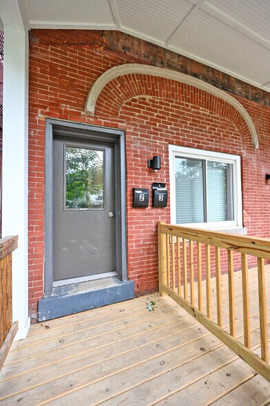 Building Photo - 2226 Kemper Ln