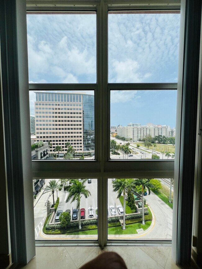 Building Photo - 550 Okeechobee Blvd