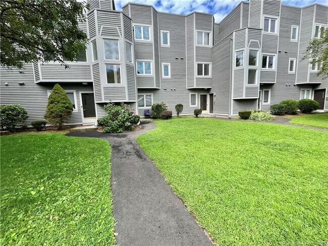 Building Photo - 1410 Whitney Ave
