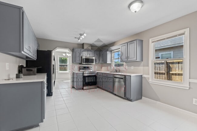 Building Photo - 3420 Flintlock Dr