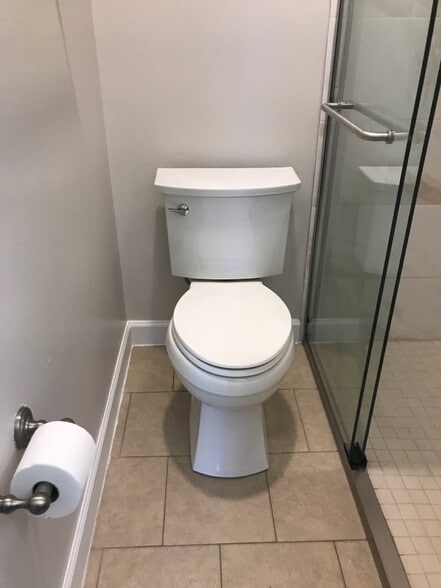 New Main Bath Toilet - 8892 Eagleview Dr