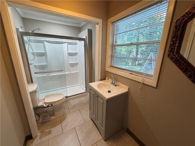 Building Photo - 976 Dogwood Way NW