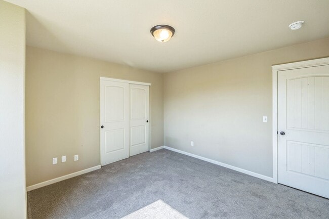 Building Photo - 2501 Carson Loop