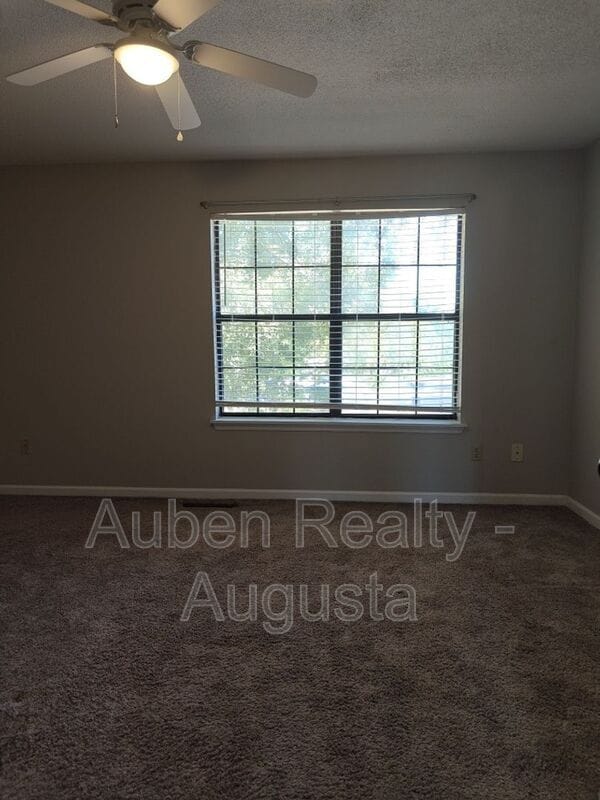 Building Photo - 208 W Buena Vista Ave