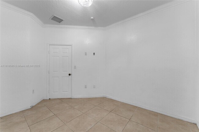 Building Photo - 15519 SW 182nd Ln