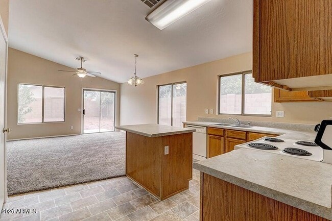 Building Photo - 14916 W Acapulco Ln