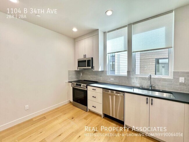 Building Photo - 1104 B 34th Ave