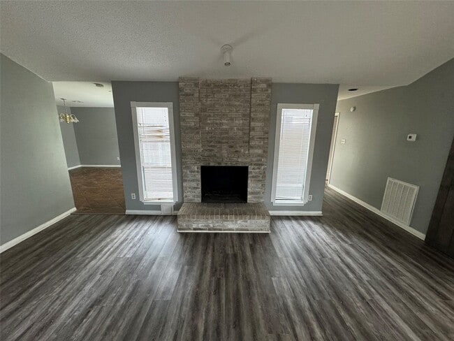 Building Photo - 2923 Ashford Trail