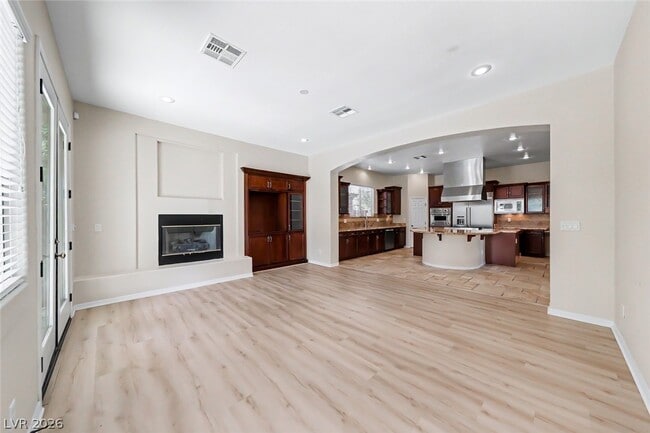 Building Photo - 9536 Bella Di Mora St