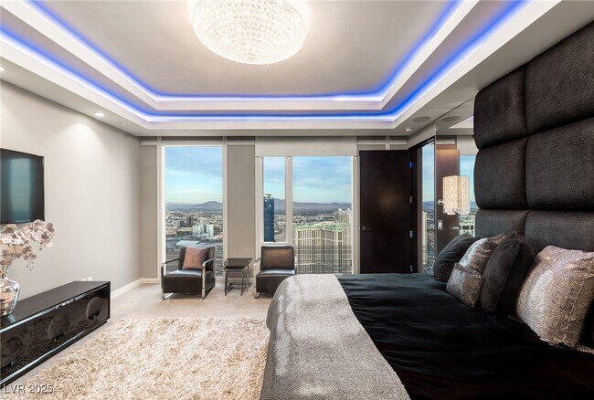 Building Photo - 3750 S Las Vegas Blvd