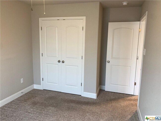 Building Photo - 2024 Rueben Rd