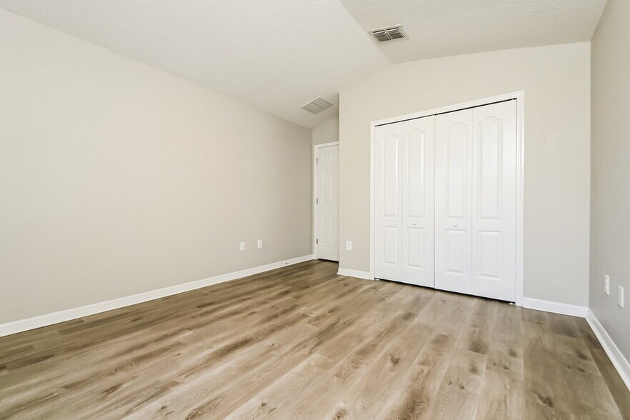Building Photo - 1717 Palm Warbler Ln