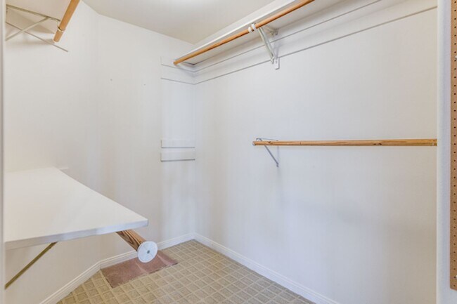 Building Photo - Stand Alone in Golden Hills of Redondo Beach!