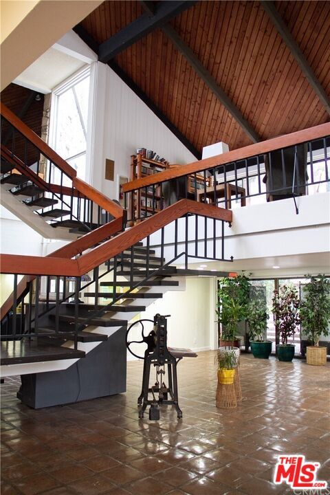 Building Photo - 7777 W 91st St