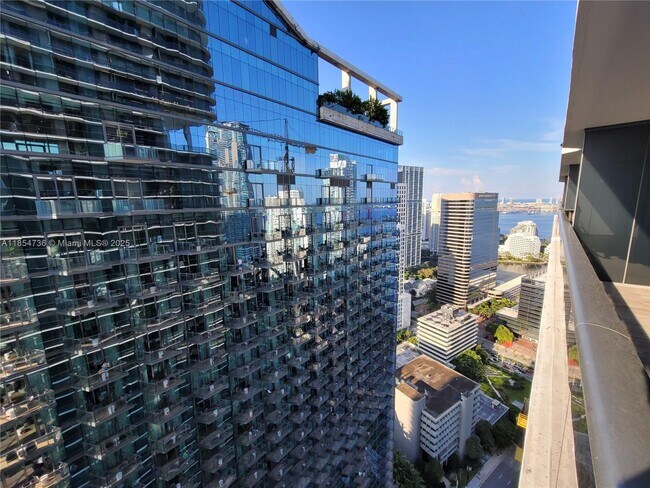 Building Photo - 801 S Miami Ave