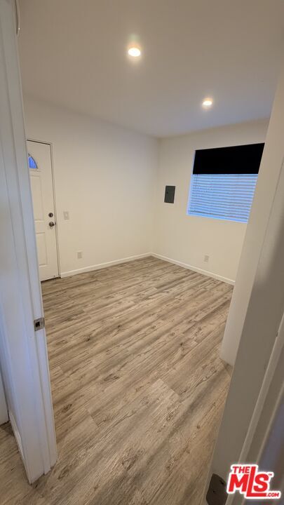 Building Photo - 10937 Whitaker Ave