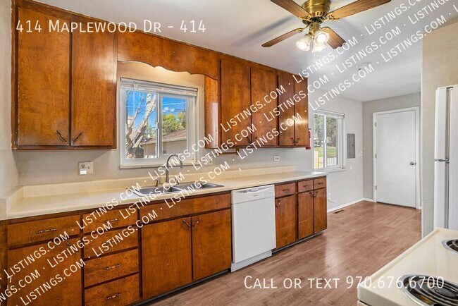 Building Photo - 414 Maplewood Dr