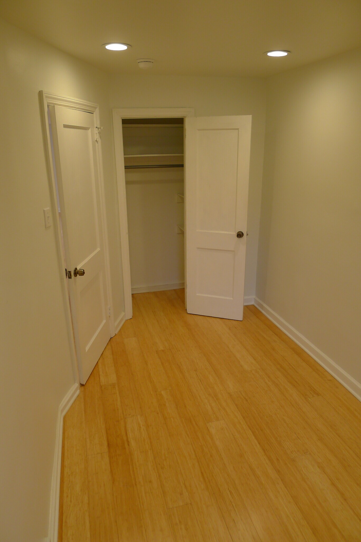 Building Photo - 278 Valley View Road