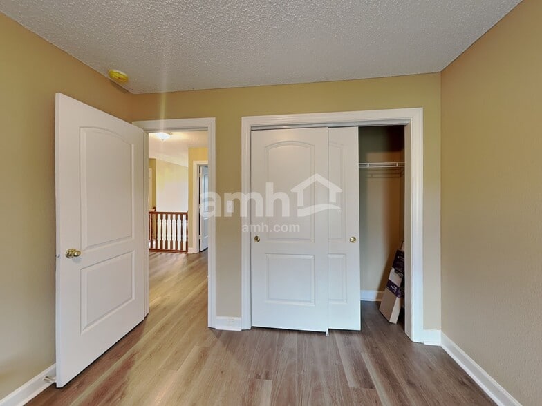 Building Photo - 5896 Monticello Square Ln