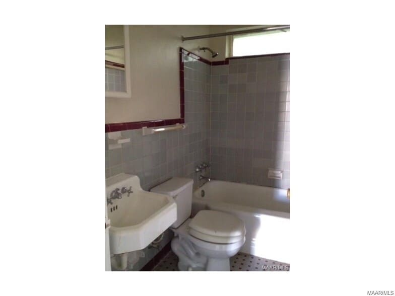 Building Photo - 951 E Edgemont Ave