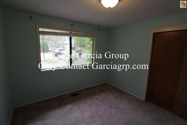 Building Photo - 9585 SW New Forest Dr