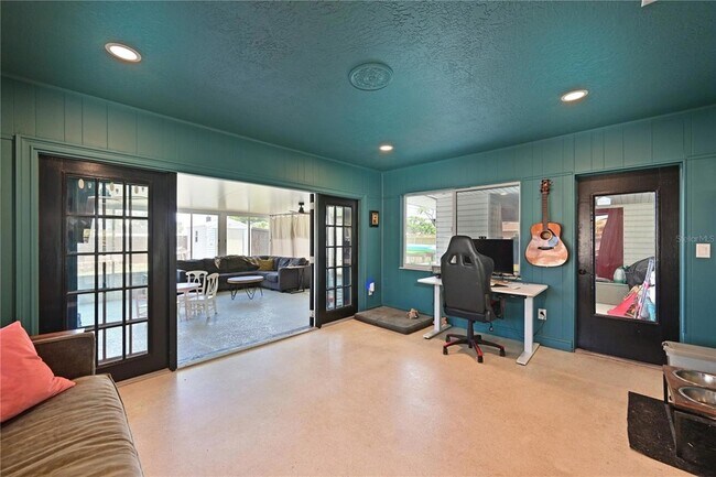 Building Photo - 5812 2nd Ave Dr NW