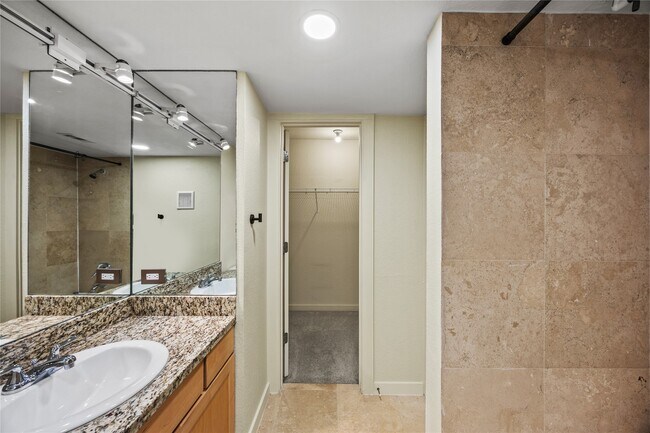 Building Photo - 4777 Cedar Springs Rd