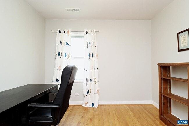 Building Photo - 231 Stribling Ave