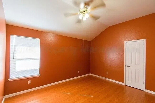 Building Photo - 3609 Venera St