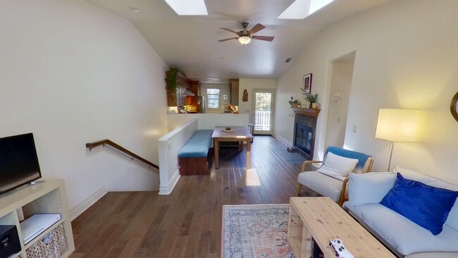 Building Photo - Stylish and Convenient: Your Dream 3 bed / 2 bath Rental  in Downtown Santa Barbara!