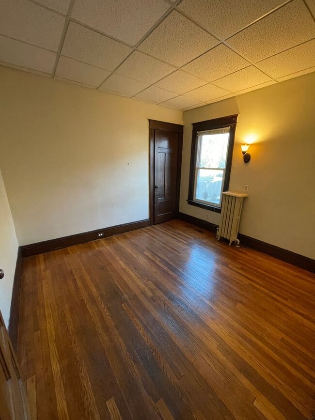 Building Photo - 176 Rosedale St