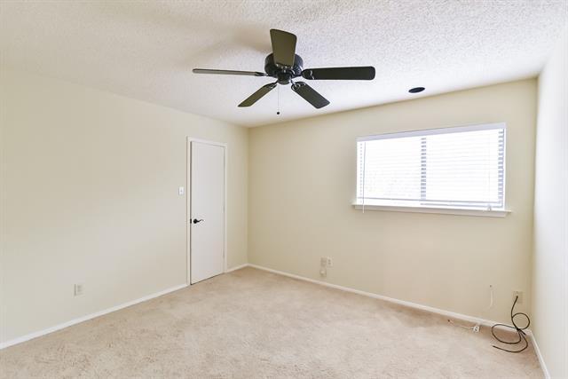 Building Photo - 3604 Lake Champlain Dr