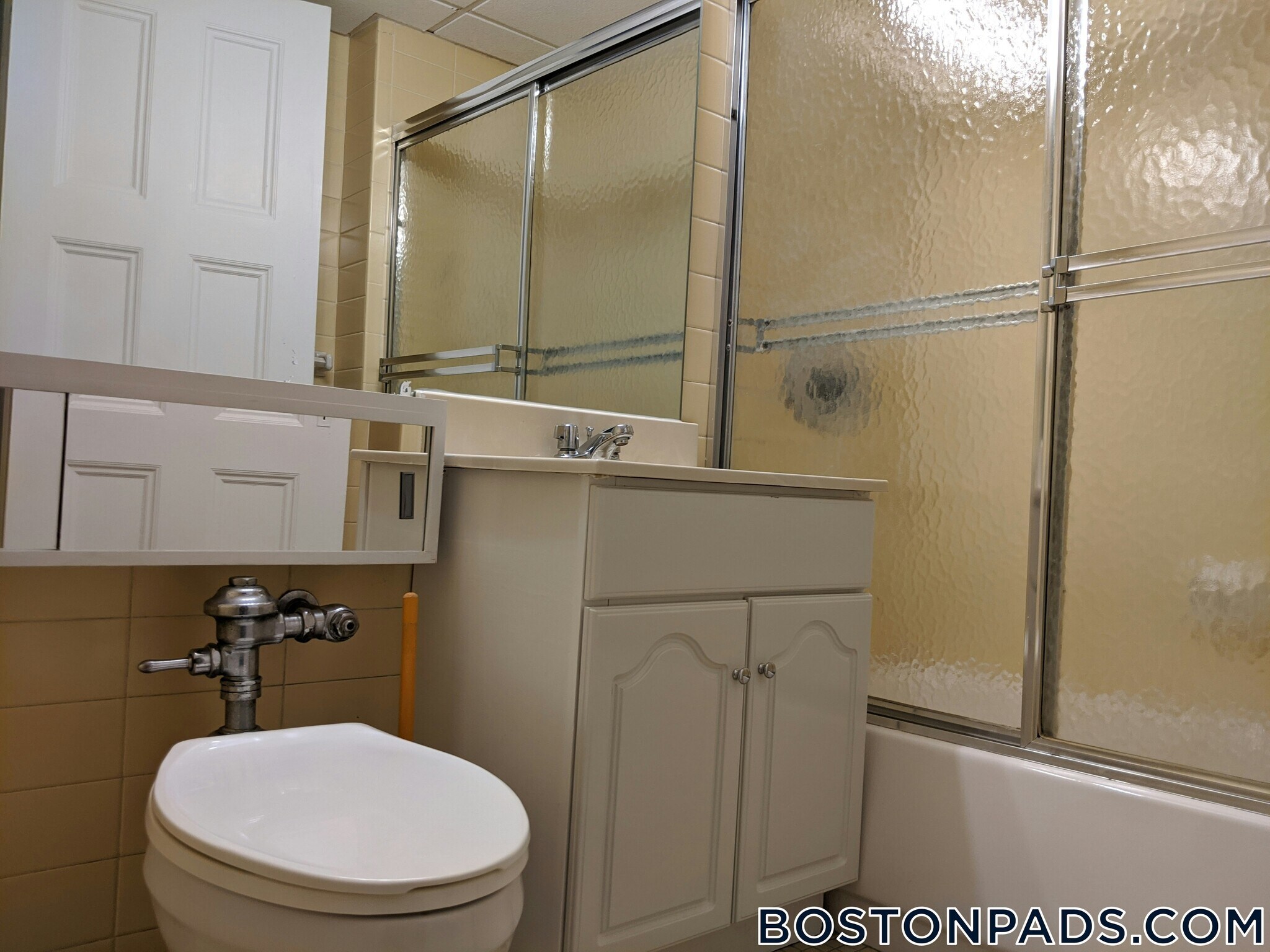 Building Photo - 62 Boylston St