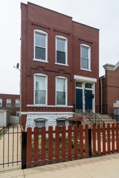 Building Photo - 1222 N Campbell Ave