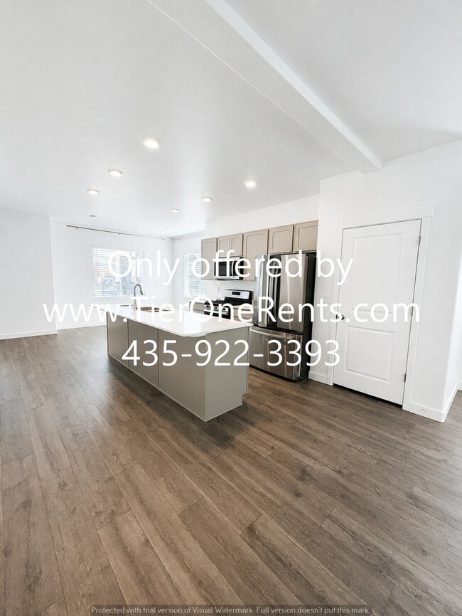 Building Photo - NO DEPOSIT option available for qualified renters!