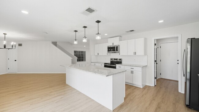 Building Photo - 1073 Stone Hollow