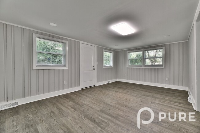 Building Photo - 1414 Mt Vernon St
