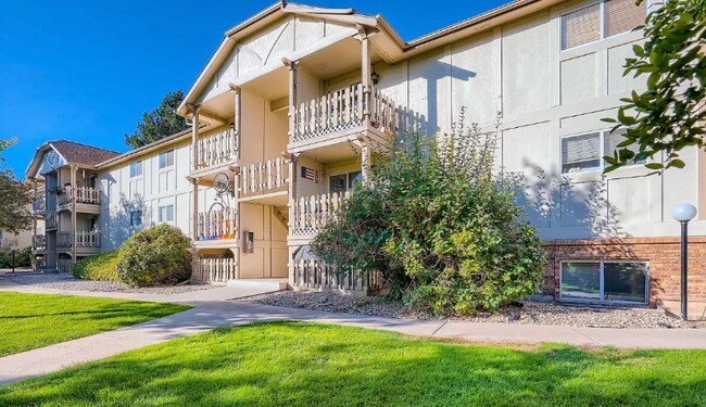 Building Photo - 1024 E Swallow Rd