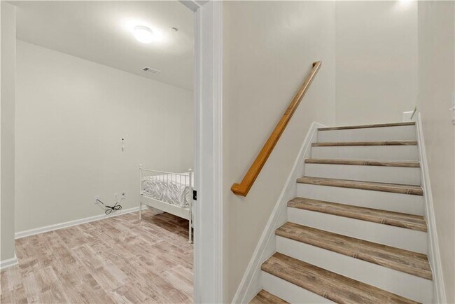 Building Photo - 119 Wetherbrooke Ln SE