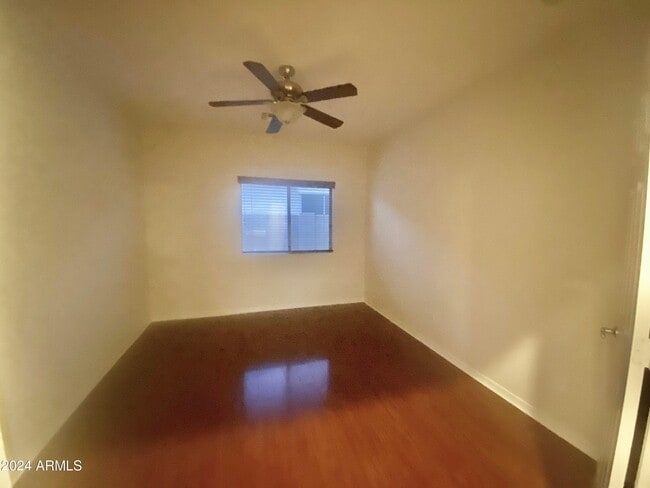 Building Photo - 5230 W Redbird Rd