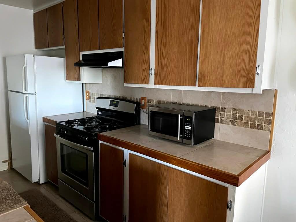 Building Photo - 8935 El Mirador Dr