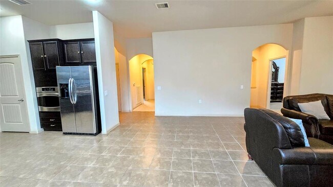 Building Photo - 24302 Bella Florence Dr