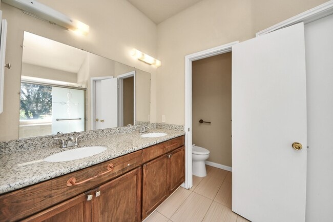 Building Photo - 20303 White Poplar Dr