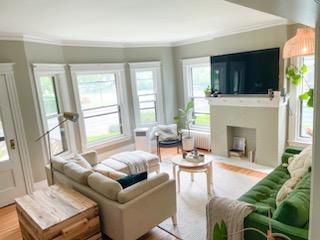 Building Photo - Fully Renovated Park and Beverly!